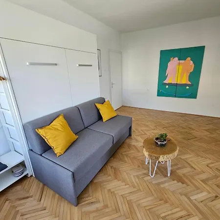The Green Door Apartment Postojna Exterior photo